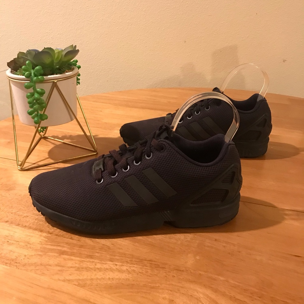 Men’s Boys Adidas Size 7.5